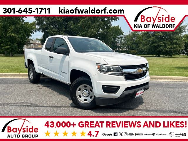 Summit White 2019 Chevrolet Colorado Pickup Truck 4X2 6-Speed Manual