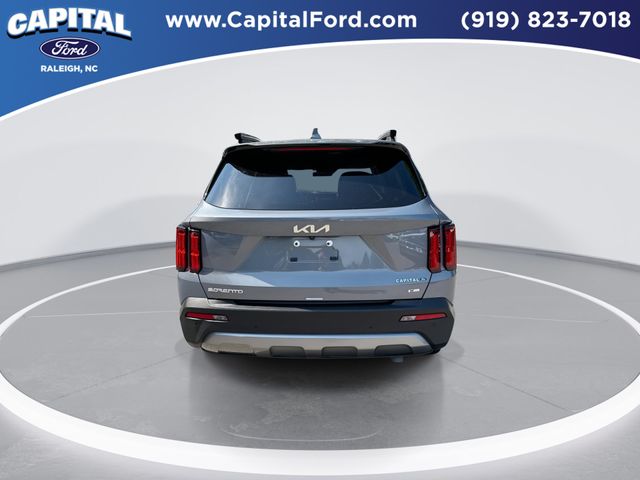 Used 2023 Silver Kia X-Line SX Prestige image 7