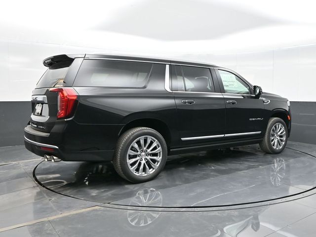 2024 GMC Yukon XL Denali 8