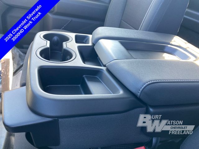 2025 Chevrolet Silverado 3500HD Work Truck photo