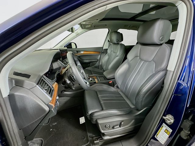 Thumbnail: 2022 Audi Q5 - 21