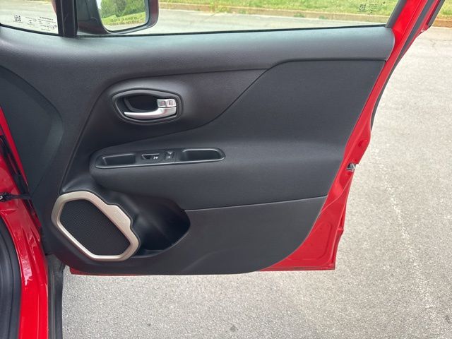 Used 2017 Red Jeep Sport image 9