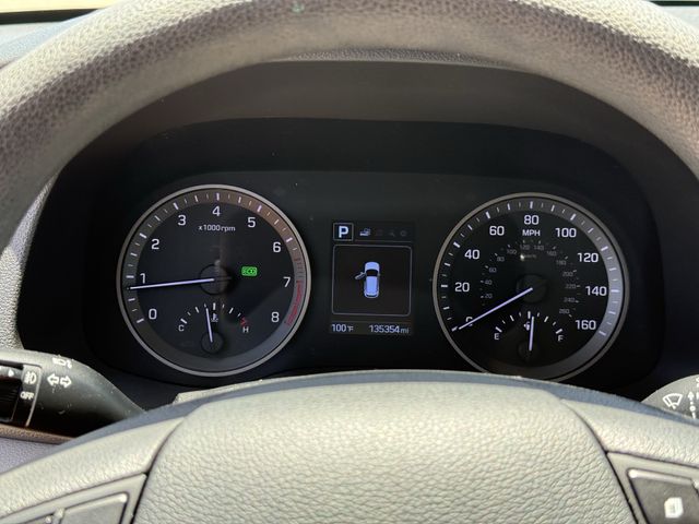 2016 Hyundai Tucson SE Gray at Community Honda