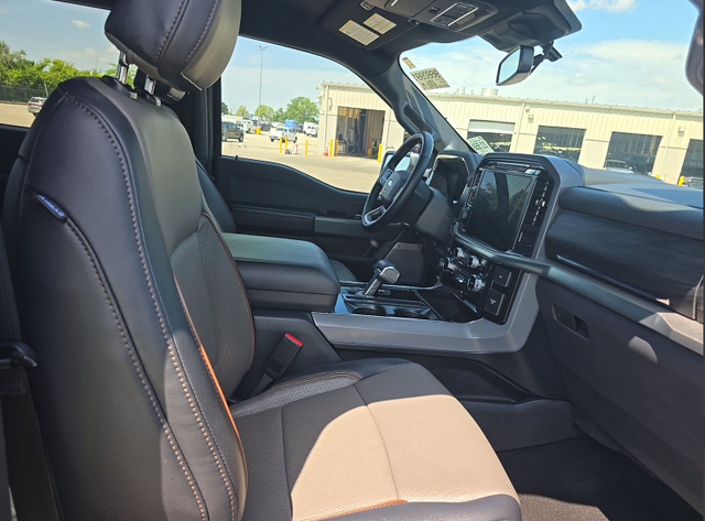 2024 Bronze Metallic Ford F-150 Lariat 4X4 Truck