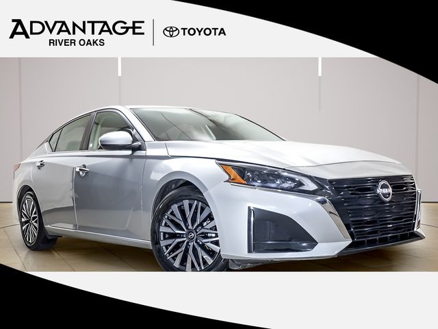 2023 Nissan Altima 2.5 SV FWD