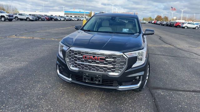 2022 GMC Terrain Denali 3