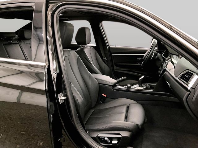 2018 BMW 3 Series 330i xDrive - 7