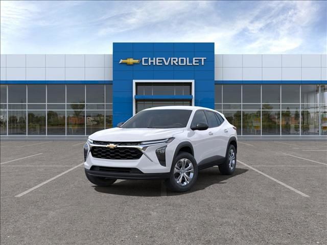 2025 Chevrolet Trax LS 8