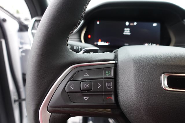 new 2025 Jeep Grand Cherokee car, priced at $37,275