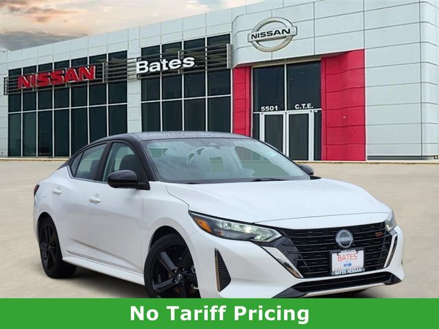 Aspen White/Super Black 2025 Nissan Sentra Sedan Front-Wheel Drive Continuously Variable Transmission