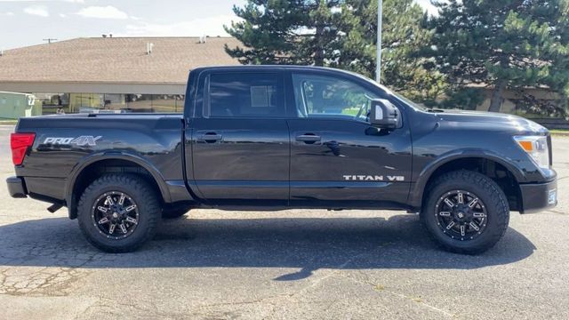 2018 Nissan Titan PRO-4X 9