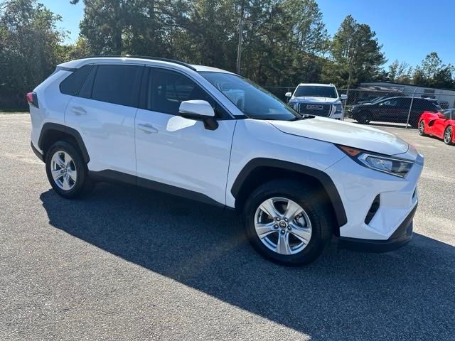 2021 Toyota RAV4 XLE 7