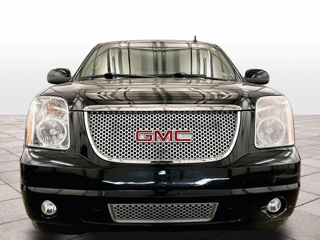 2011 GMC Yukon XL Denali Black at Luther Ford