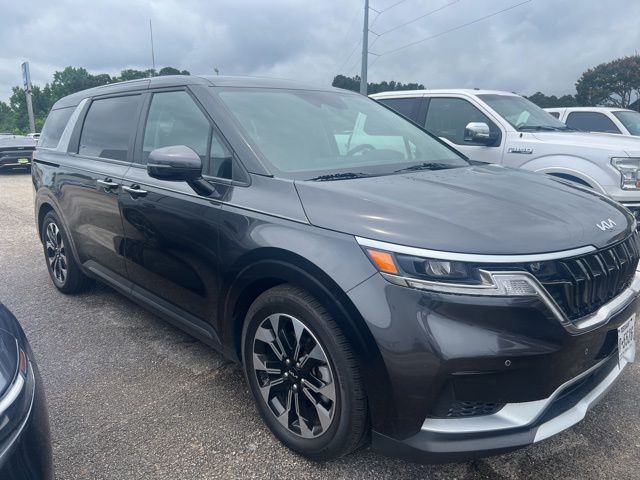2024 Kia Sedona EX's photo