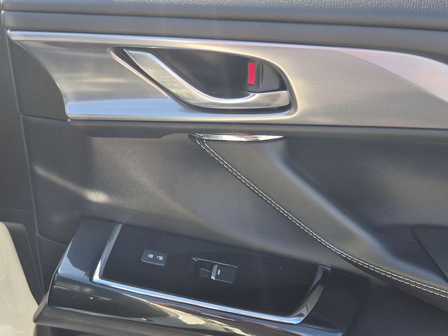 Used 2021 White Mazda Grand Touring image 37