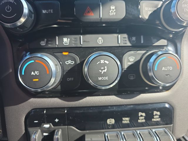 Used 2022 Diamond Black Ram Laramie image 24
