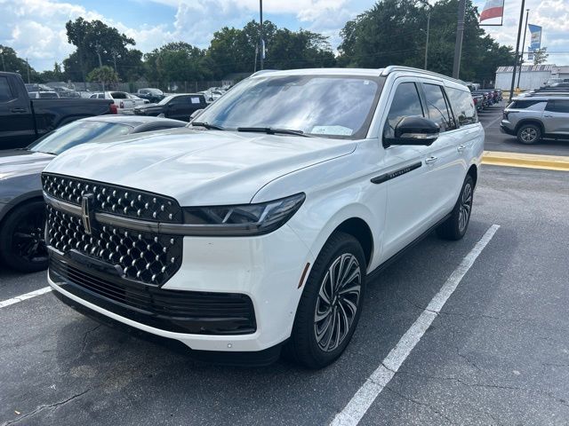 White Metallic 2025 Lincoln Navigator SUV / Crossover Four-Wheel Drive Automatic