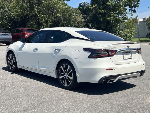Used 2020 White Nissan 3.5 S image 11