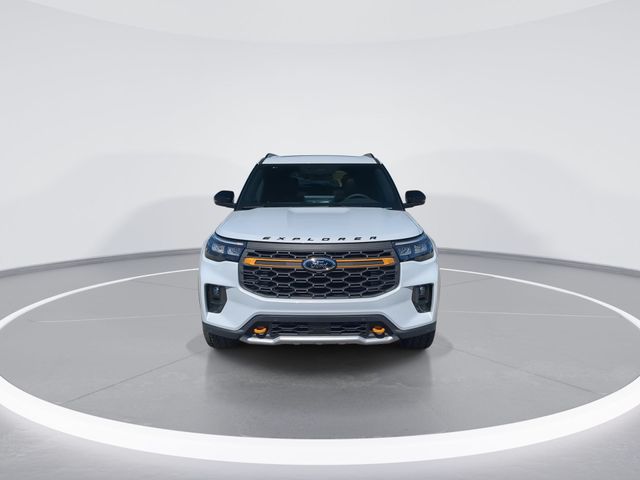 New 2026 Space White Metallic Ford Tremor® image 3