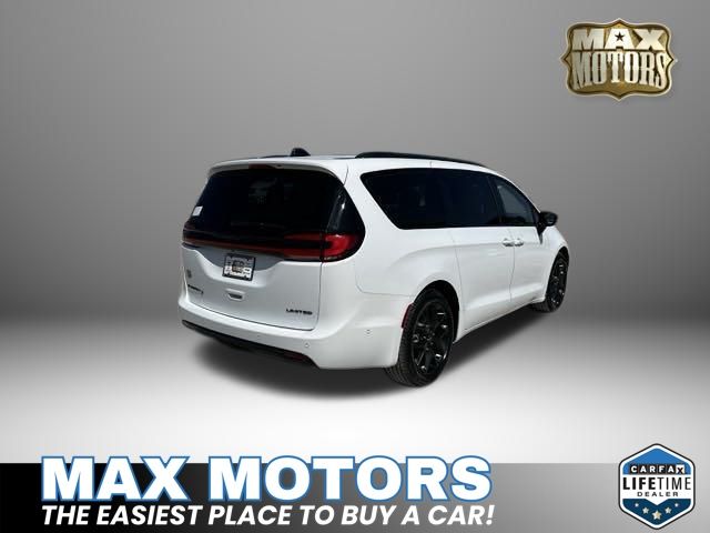 2024 Chrysler Pacifica Limited 8