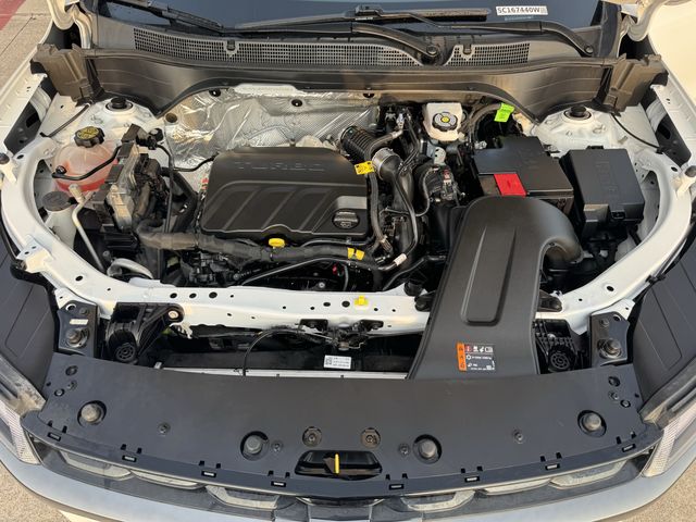 2025 Chevrolet Trax 2RS White at Ross Downing Buick GMC