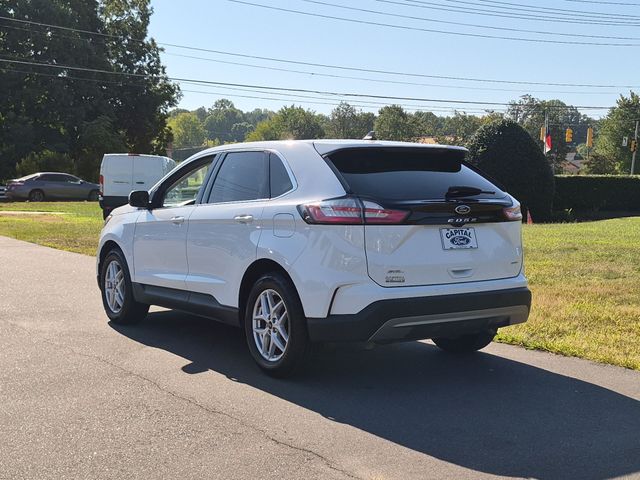 Used 2024 White Ford SEL image 11