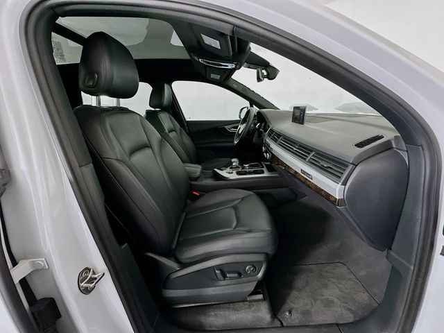 Thumbnail: 2019 Audi Q7 - 30