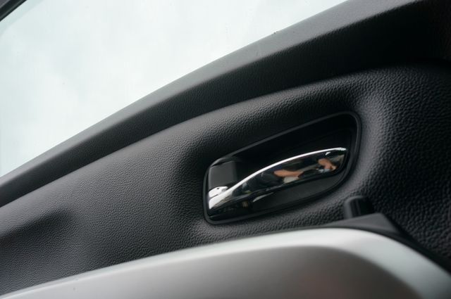 2024 Nissan Titan SV - Photo 26
