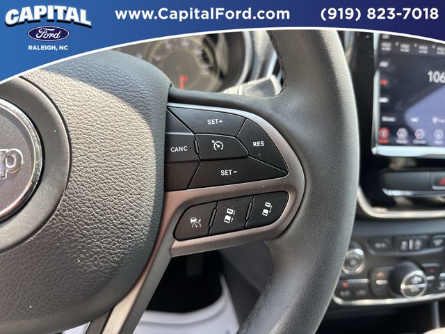 Used 2022 Black Jeep Limited image 24