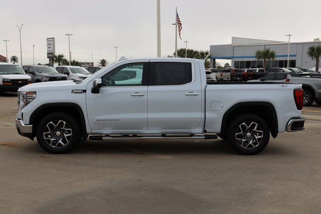 2026 GMC Sierra 1500 SLT - 4