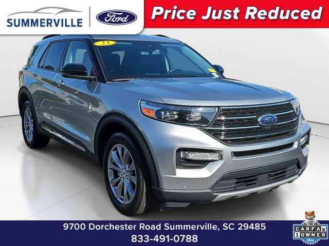 Silver Metallic 2023 Ford Explorer SUV / Crossover All-Wheel Drive Automatic