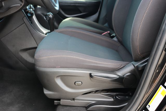 2019 Chevrolet Trax LS photo