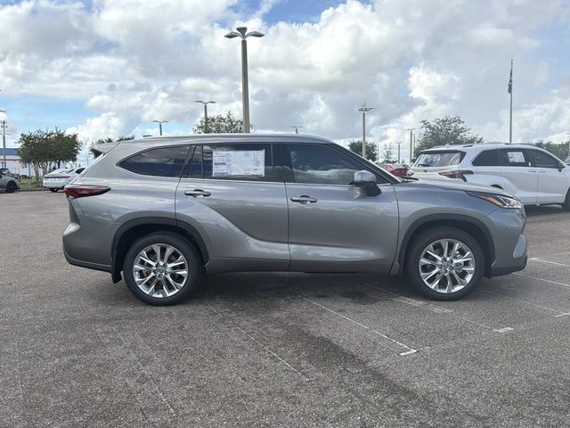 New 2026 Toyota Highlander SUV