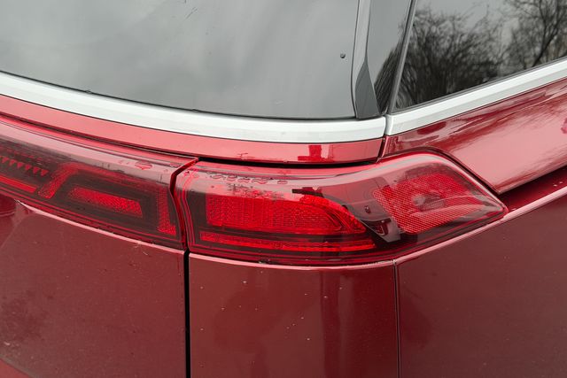 used 2024 Kia Carnival car, priced at $27,448