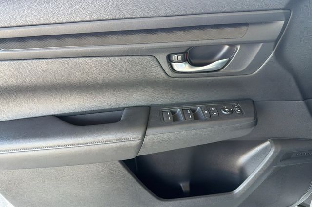 2024 Honda CR-V LX - Photo 12
