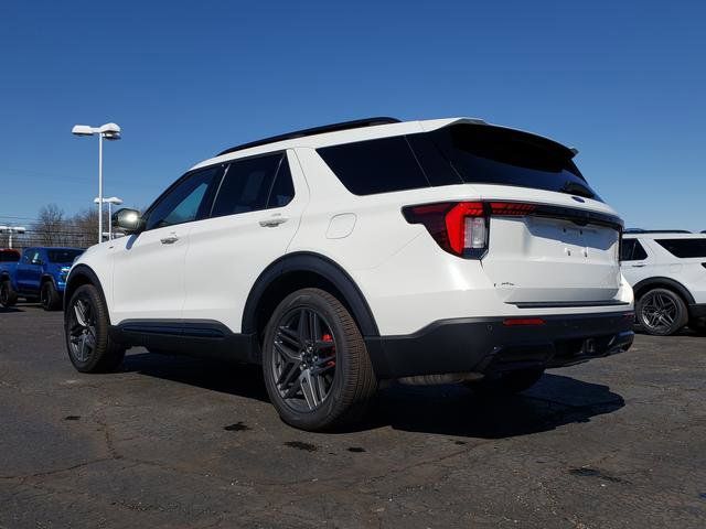 2026 Ford Explorer ST-Line - 3