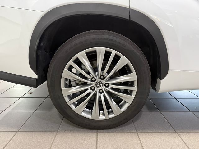 2023 Toyota Highlander Platinum  at Davis Toyota of Orangeburg