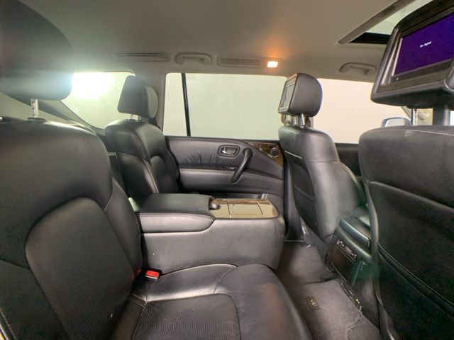 2016 INFINITI QX80 5.6L V8 30