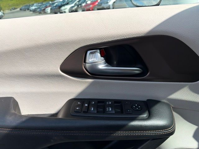 2019 Chrysler Pacifica Touring L White at Bob Ruth Ford