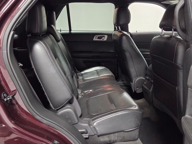 Used 2011 Red Ford XLT image 17