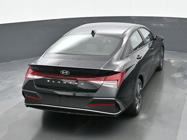 2025 Hyundai Elantra SEL 25