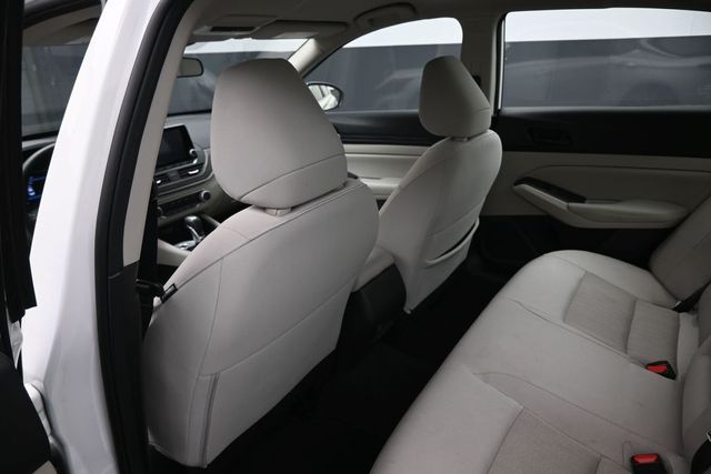 Used 2025 Nissan Altima Sedan