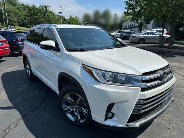 2019 Toyota Highlander Limited Platinum - 10