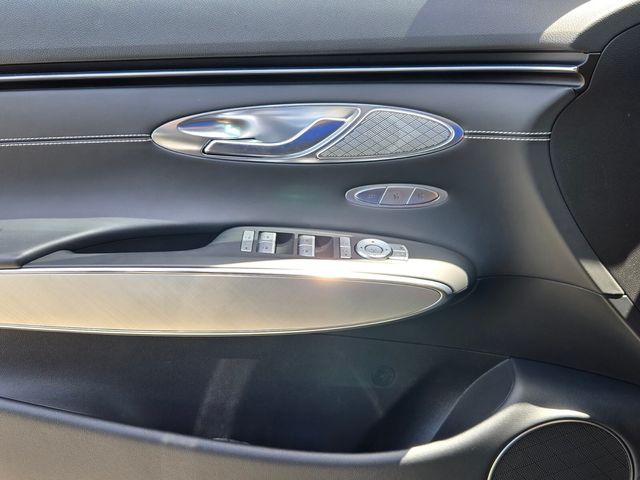 2025 Genesis Gv70 - $42,897