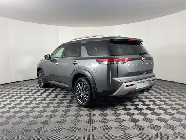 2023 Nissan Pathfinder SL 7