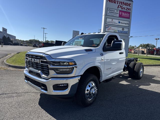 2026 RAM 3500 Chassis Tradesman Regular Cab DRW 4WD