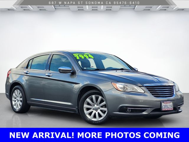 2013 Chrysler 200 Limited Sedan FWD