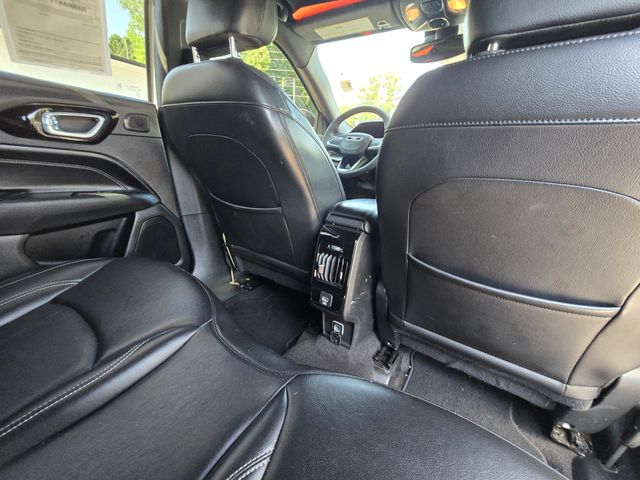 2023 Jeep Compass Limited:168548B