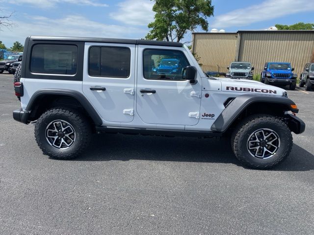 2024 Jeep Wrangler Rubicon 4