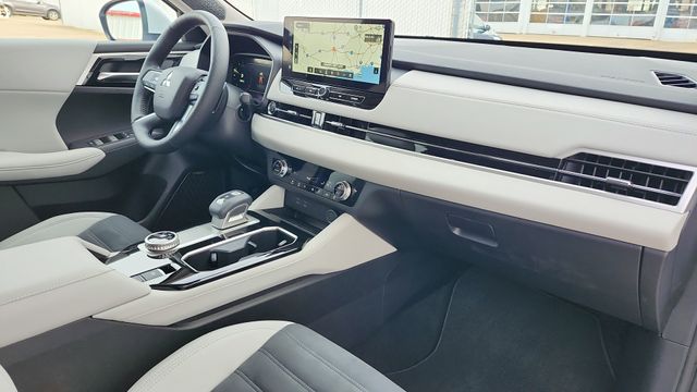 2026 Mitsubishi Outlander